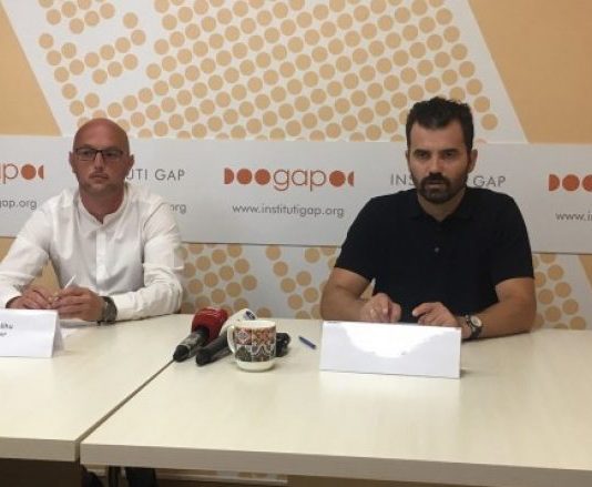 Shërbimi i “E-kioskave” vetëm në gjysmën e komunave, as ato nuk janë krejt funksionale